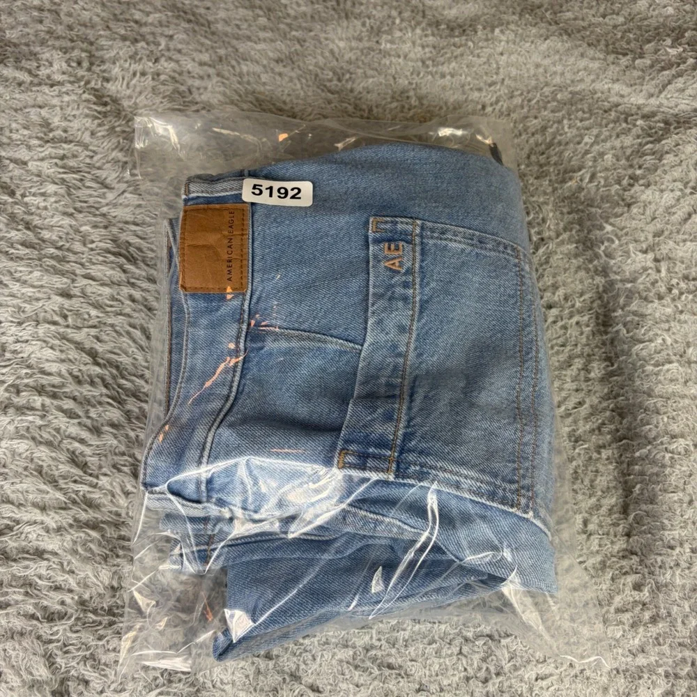 American Eagle Highest Rise 90s Boyfriend Carpenter Jeans Light Wash Blue Size 6